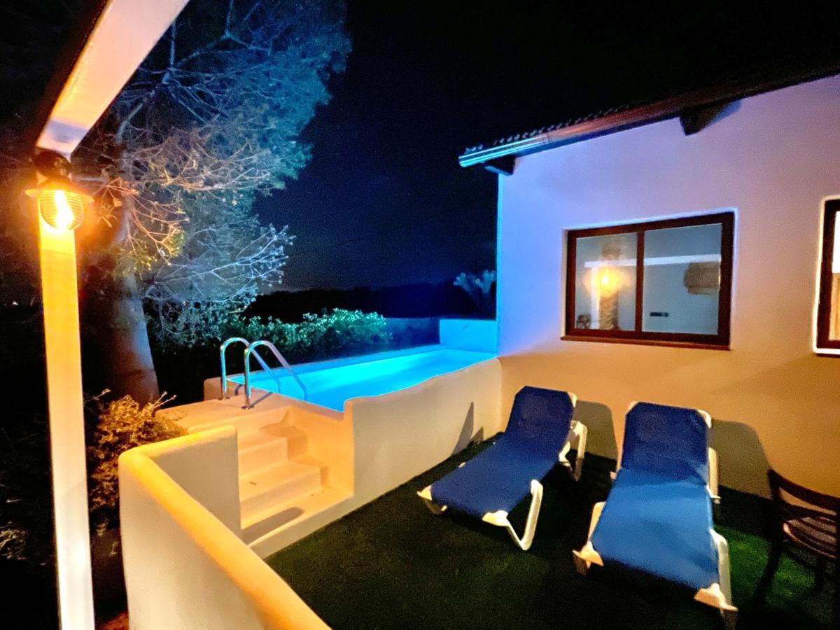 Villa Only Adults 2 Pax - Piscina Privada - A/C - Wifi - Bbq ブラナス エクステリア 写真